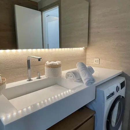 Kavouri Retreat, Only Pines Hide The Sea Apartment Athens